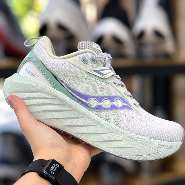 کتونی اسپرت مدل saucony