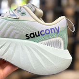 کتونی اسپرت مدل saucony